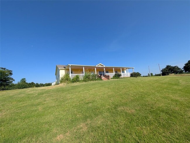 Building Photo - 13908 Kelly Dr