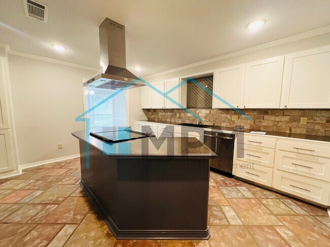 Building Photo - 212 LA-144
