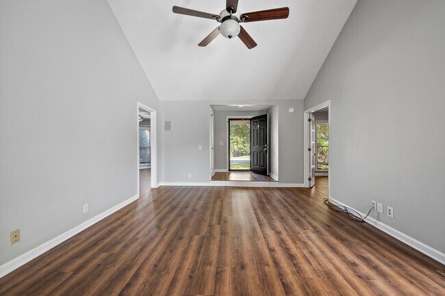Foto del edificio - 1503 Stone Hill Rd