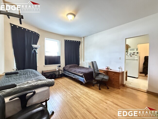 Foto del edificio - 160 Strathmore Rd