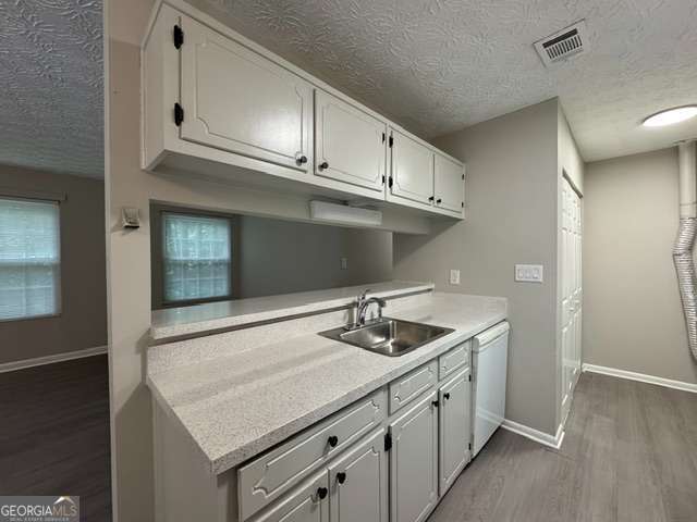 Building Photo - 662 Bellemeade Dr SW