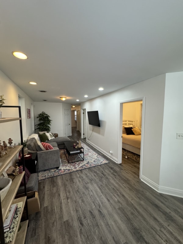 Photo - 1507 W Henderson St Apartment