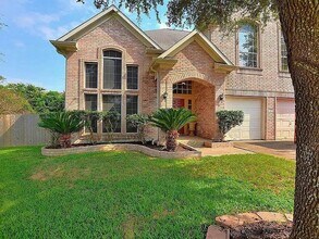 Building Photo - 1207 Chinquapin Ct