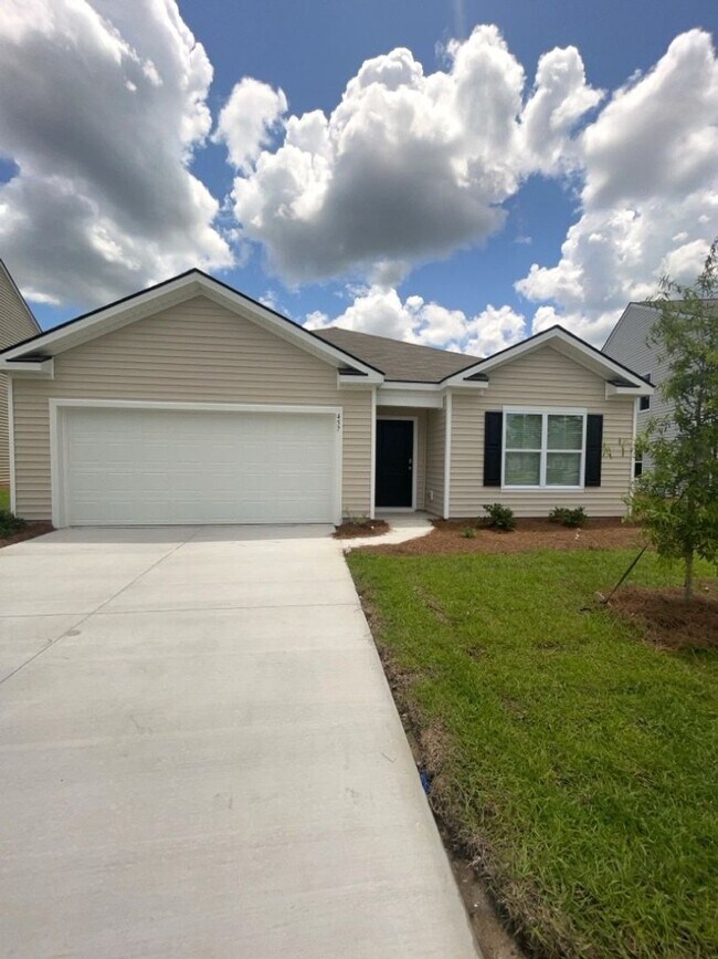 Foto del edificio - Available Now!