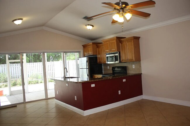 Foto del edificio - 4743 Clemens St