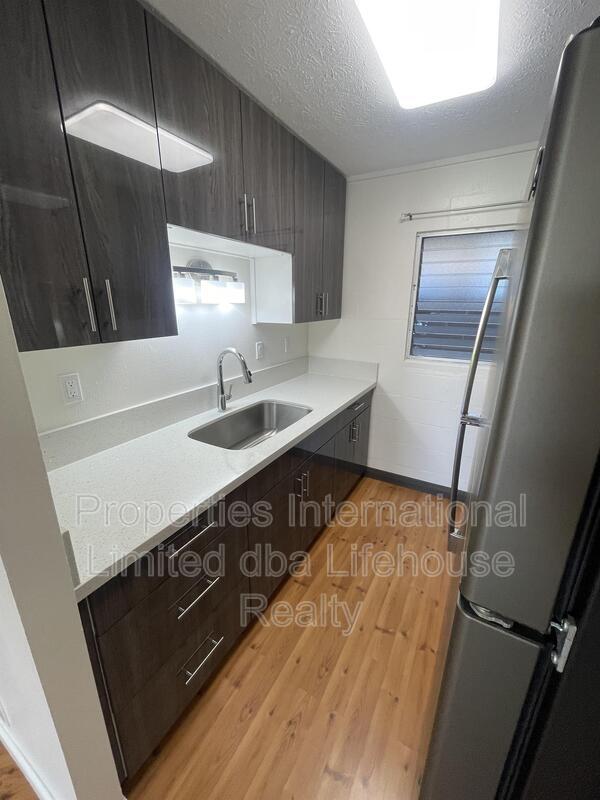 Building Photo - 3115 Hunter Street - A