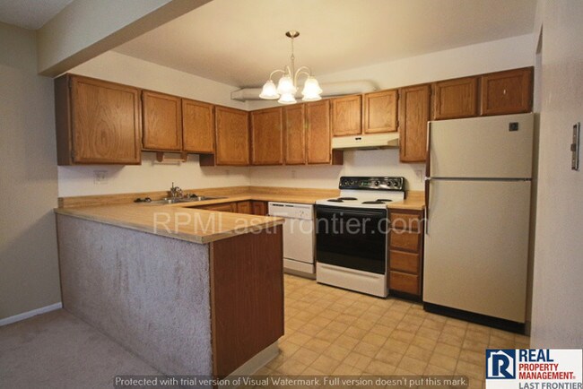 Building Photo - 16948 Park Place St