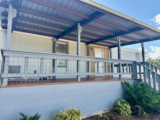 Building Photo - 1780 Farm to Market 1626