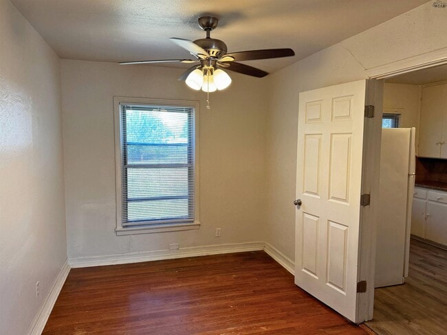 Building Photo - 3304 Sherwood Ln