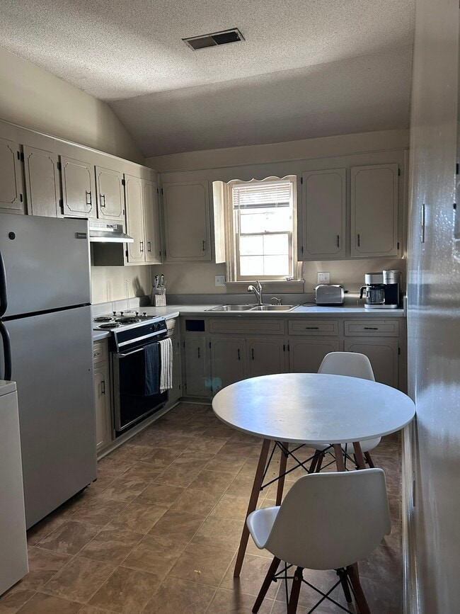 Foto del edificio - 350 Telfair St