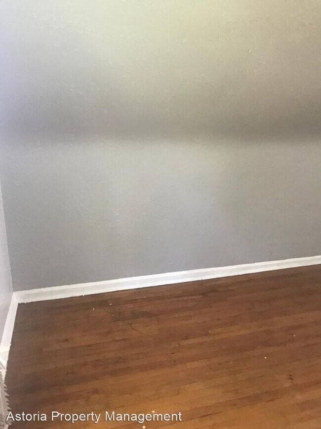 Building Photo - 3 br, 1 bath House - 8229 Penrod St