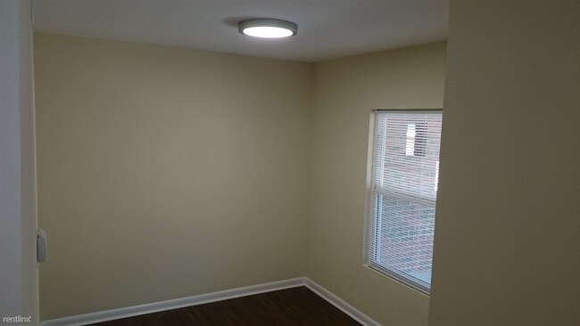 Foto del edificio - 1113 Crest Ave