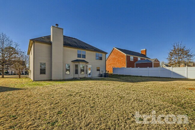 Building Photo - 223 Danvers St