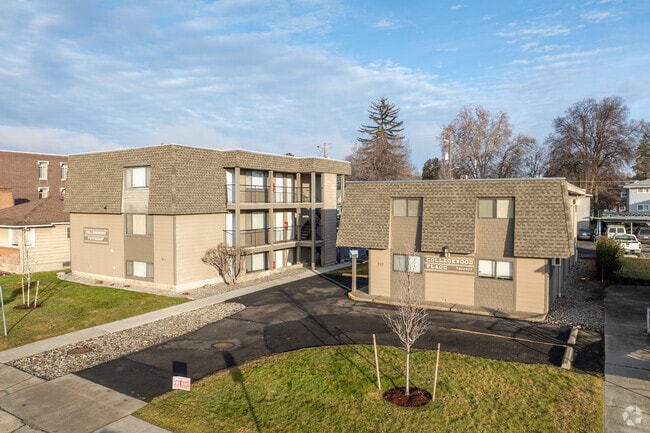 Building Photo - University Area Housing - Collegewood Place