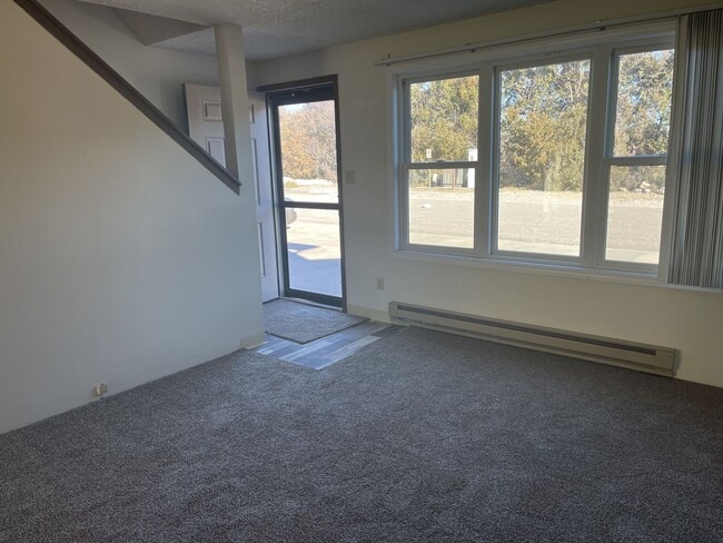 Building Photo - Two bedroom, one and half bathroom, modern...