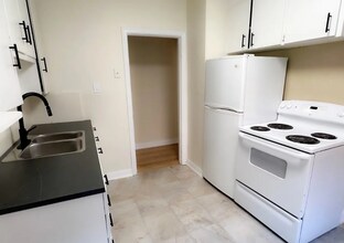 Building Photo - 1000 O'Connor Dr