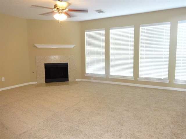 Building Photo - 15430 Brock Creek Way