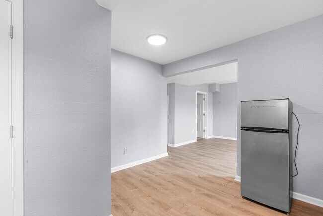 Foto del edificio - 404 N Superior St