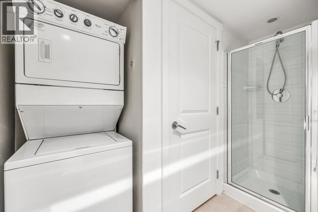 Building Photo - 2289 Yukon Crescent