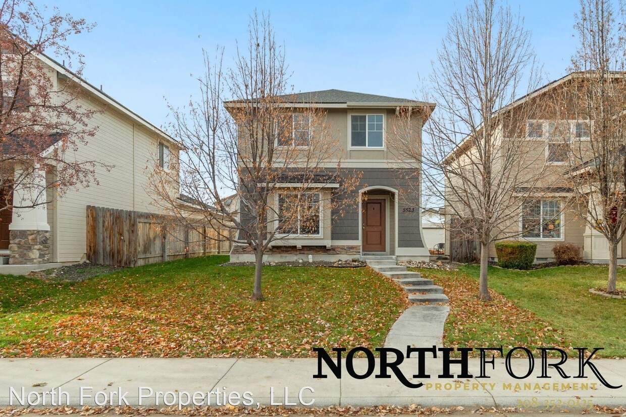 Foto principal - 3 br, 2.5 bath House - 5523 South Moonfire...