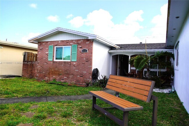 Building Photo - 4312 Roosevelt St