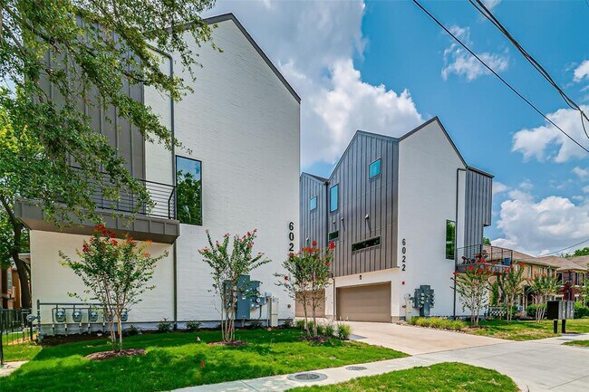 Foto del edificio - 6028 Lewis St