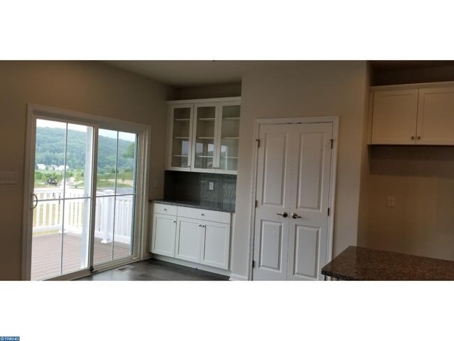 Foto del edificio - 510 Sapphire Dr