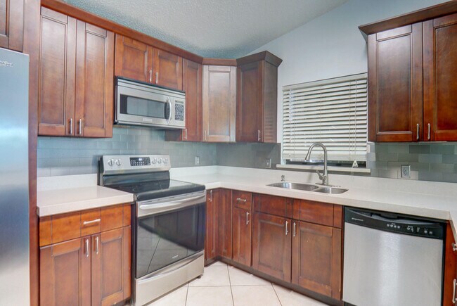 Foto del edificio - 23120 Barwood Park Ln