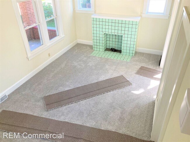 Building Photo - 3 br, 1.5 bath House - 1334 19th Street NW