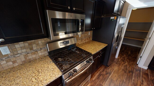 Building Photo - 1304 Caprio Loop *Located in the Blue Moun...