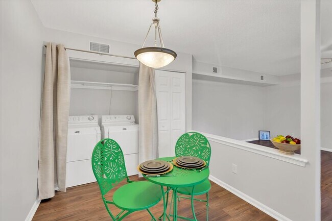 Foto del edificio - 2811 Edridge Ct