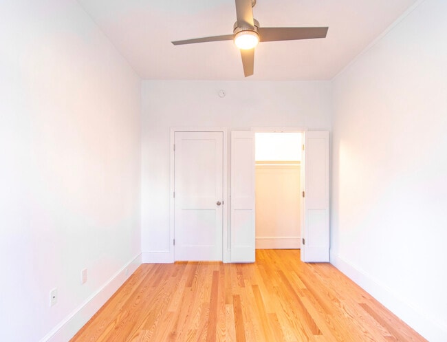 Building Photo - The Hemenway Apartments