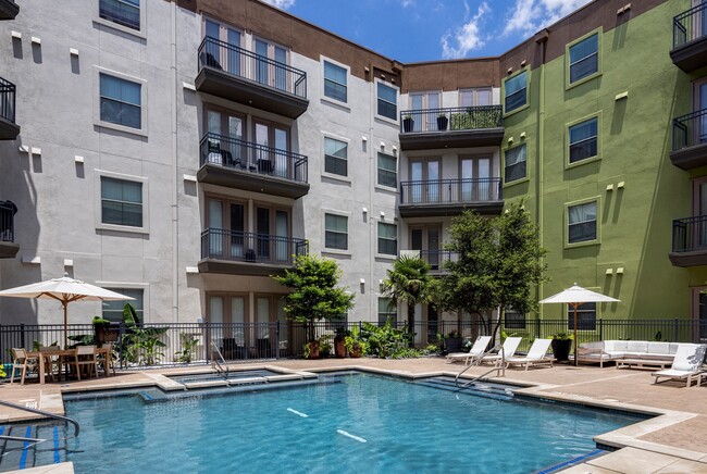 Amli Apartments In Austin