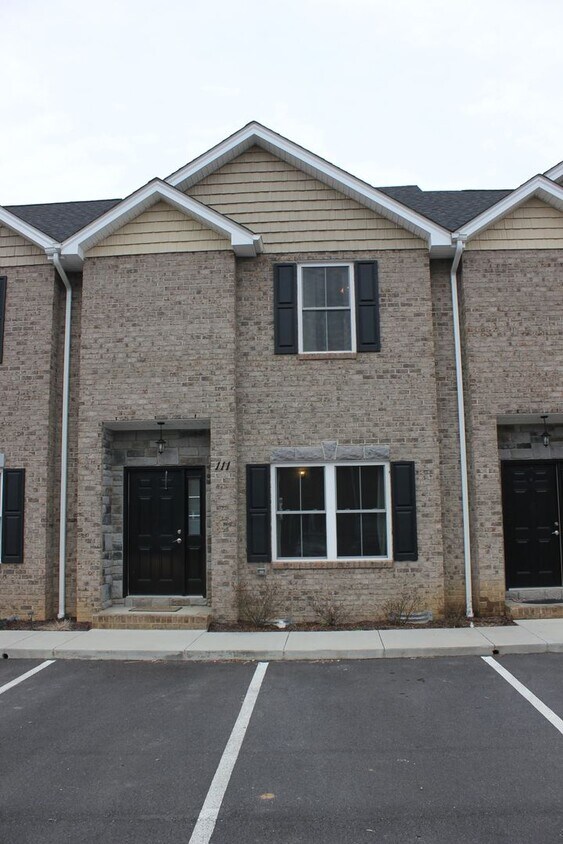 Cedar Point Townhouse for Rent! - Cedar Point Townhouse for Rent!