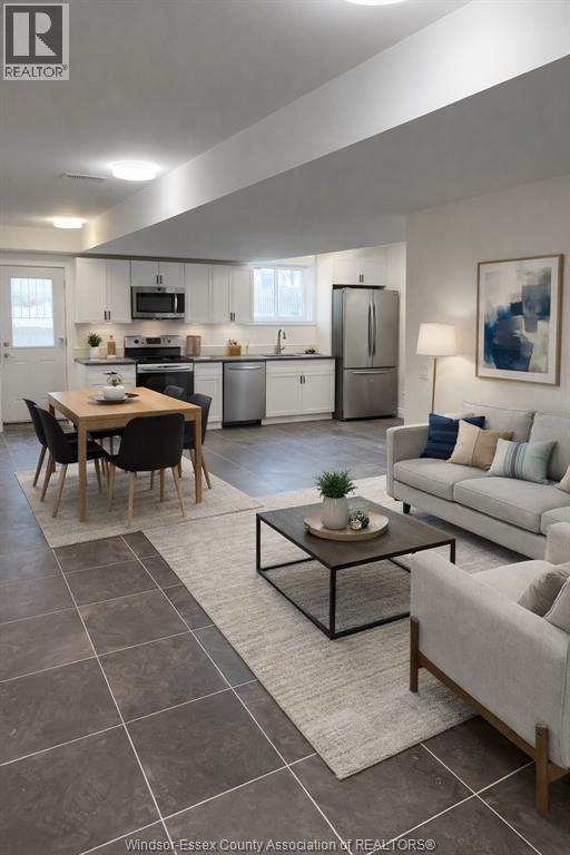 Building Photo - 726 Grand Marais Rd E
