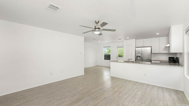 Foto del edificio - 3431 Manoway Bay