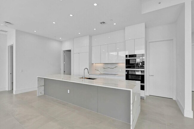 Foto del edificio - 220 Lake Shore Dr