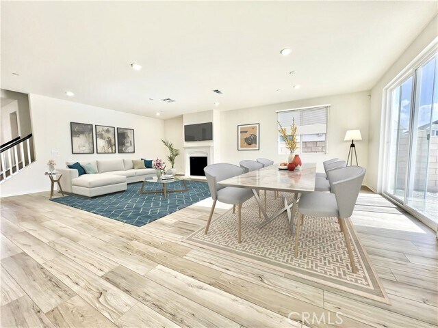 Foto del edificio - 3358 E Garrick St