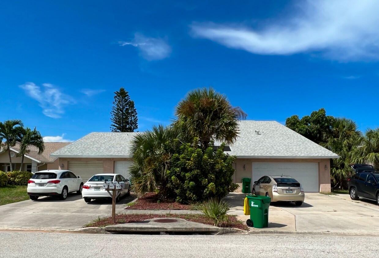 164 Ocean View Ln, Indialantic, FL 32903 Townhome Rentals in