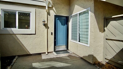 Building Photo - 263 Truckee Ln