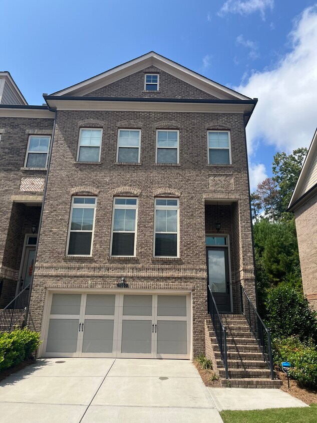 1050 Township Sq, Alpharetta, GA 30022 Townhome Rentals in Alpharetta