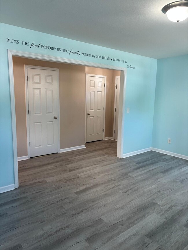 Foto del edificio - 1825 Polaris Dr