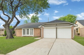 Building Photo - 13439 White Cliff Dr