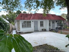 Building Photo - 1316 NW 8th Ave