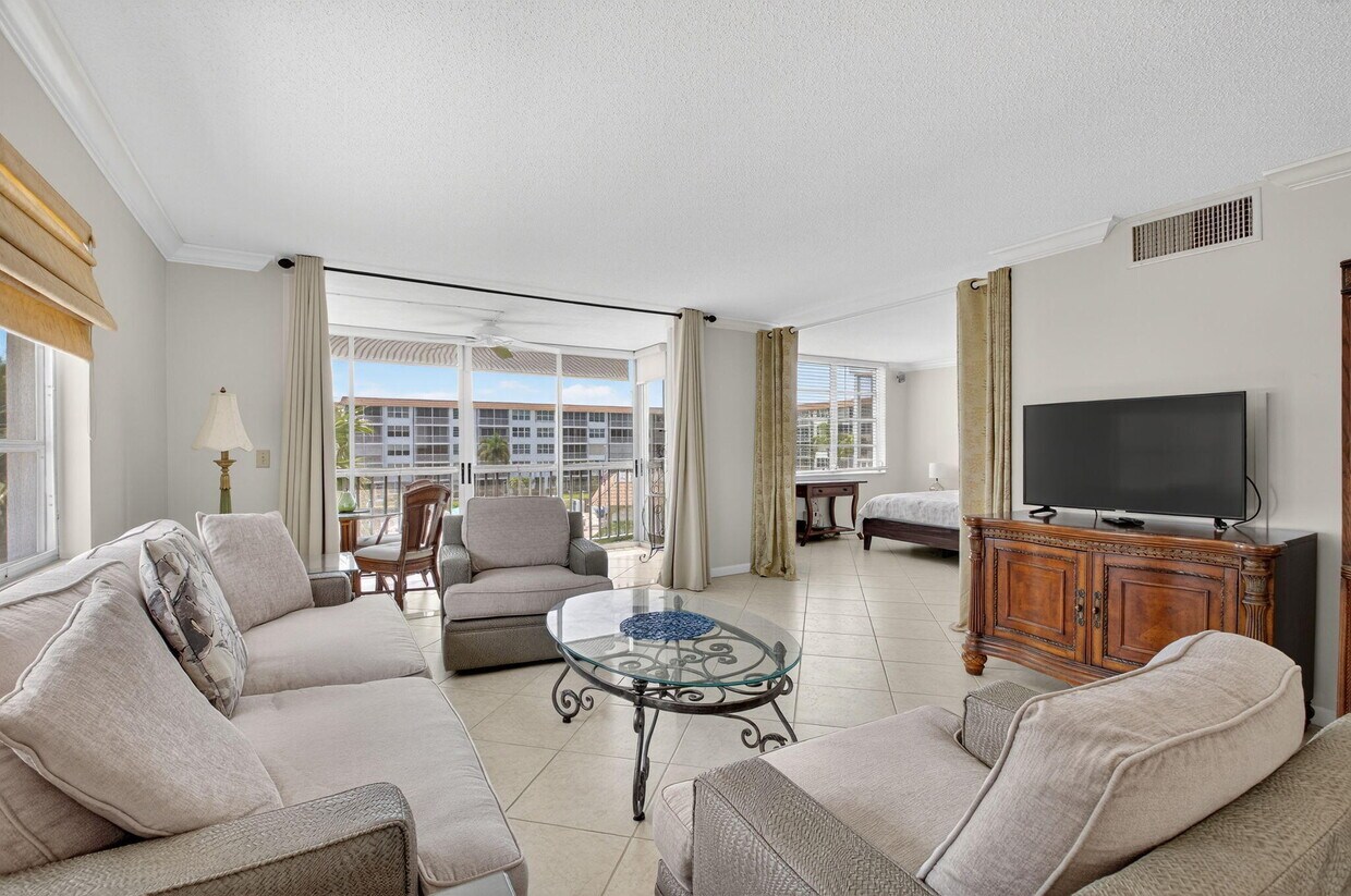 Foto principal - 2717 Florida Blvd