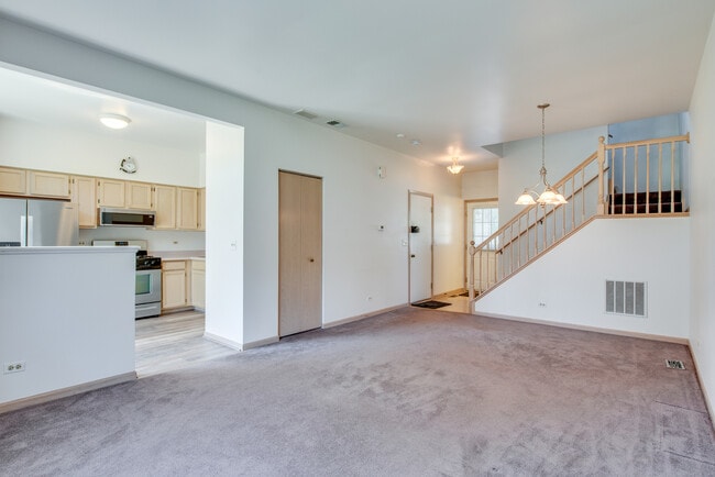 Building Photo - 1216 Arapaho Ct