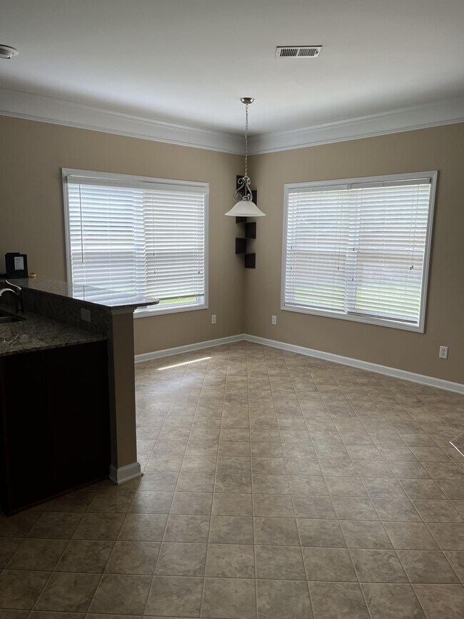 Building Photo - 509 Briar Jump Ln