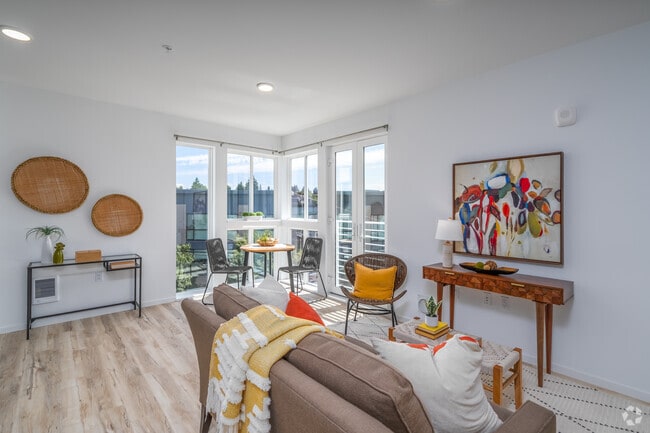 1BR, 1BA - 465SF - Living Room - The Harp