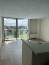 Building Photo - 101 Aupuni St