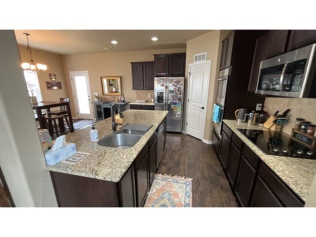 Building Photo - Outstanding 2 Story Home in the Trails at ...